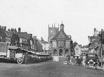Thornycroft 3-ton lorries pictured in Marlborough High Street