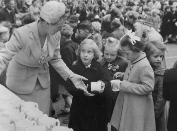 Marlborough, handing out the coronation mugs – copyright Rob Dickens