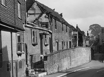 Marlborough High Walls Houses – copyright Rob Dickens